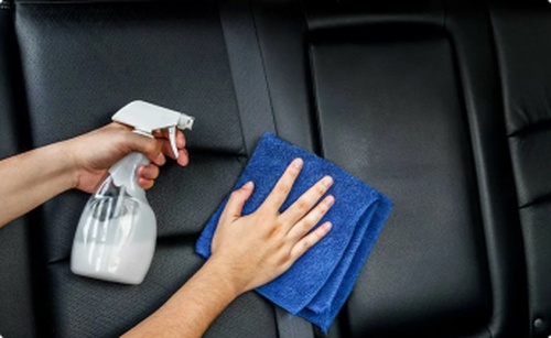 шаг Проводим финишную очистку салона