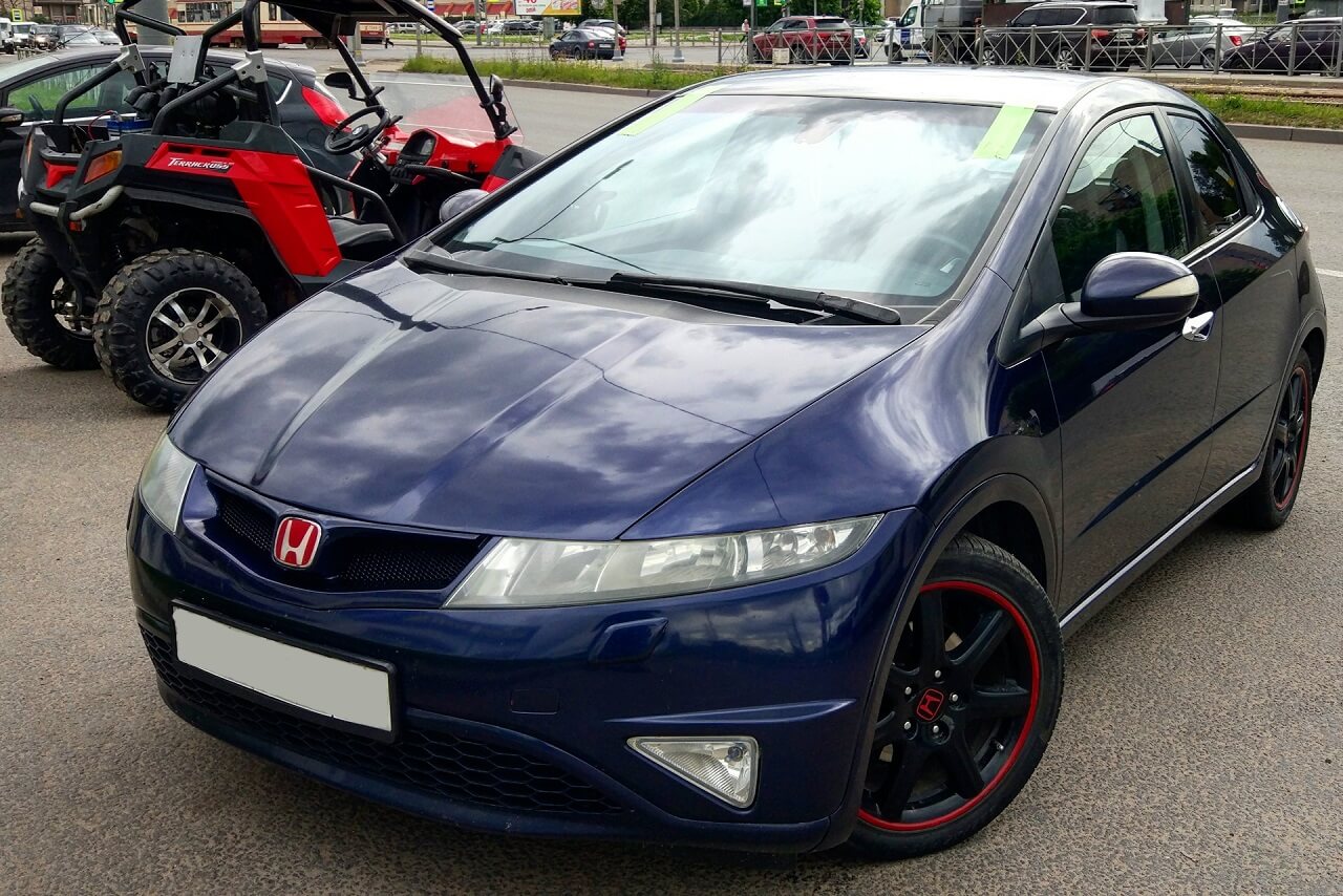 Лобовое стекло Honda